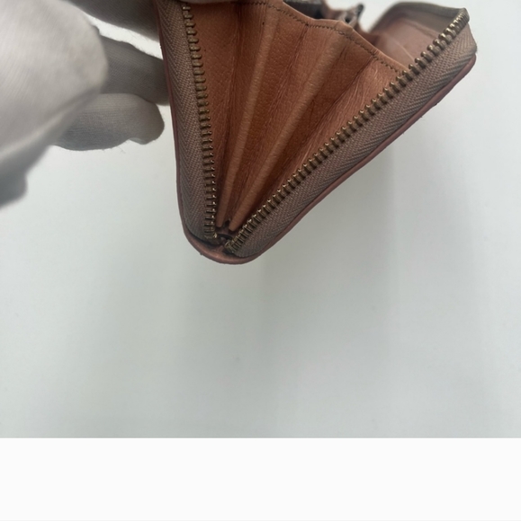 Gucci  NWOT 🩷 Pink Canvas Zip-Around Wallet - Picture 3 of 7